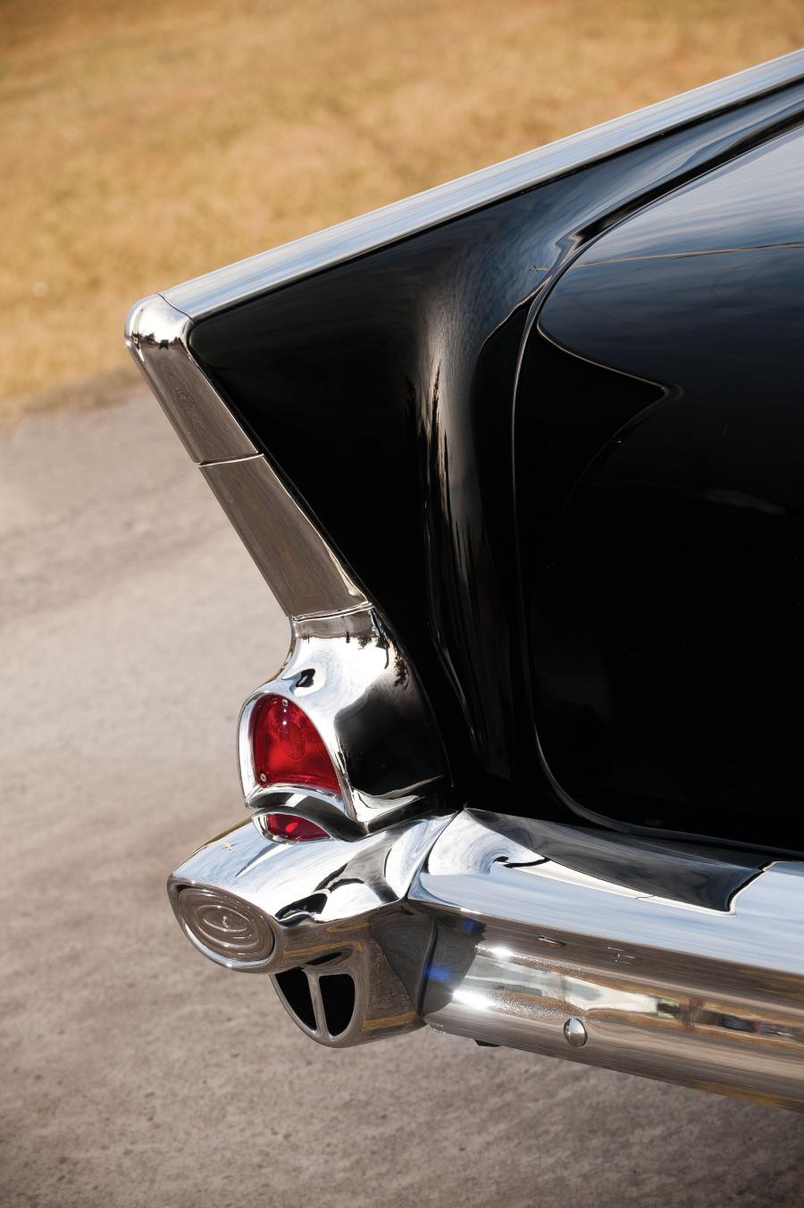  Chevrolet Bel Air Fuel Injected Convertible 1957 года  (фото 32 из 52)